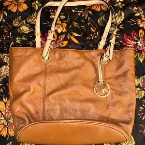 MK shoulder Bag